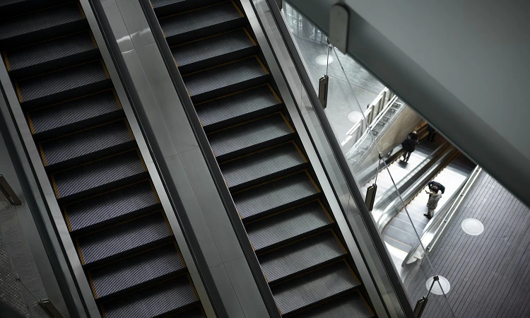 Yürüyen Merdiven-Yol Sistemleri Bakım Onarım Kursu 